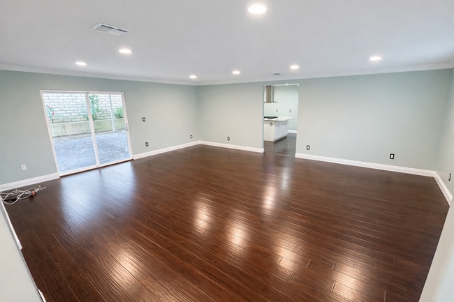 7817 Nagle Ave in Los Angeles, CA - Building Photo - Building Photo