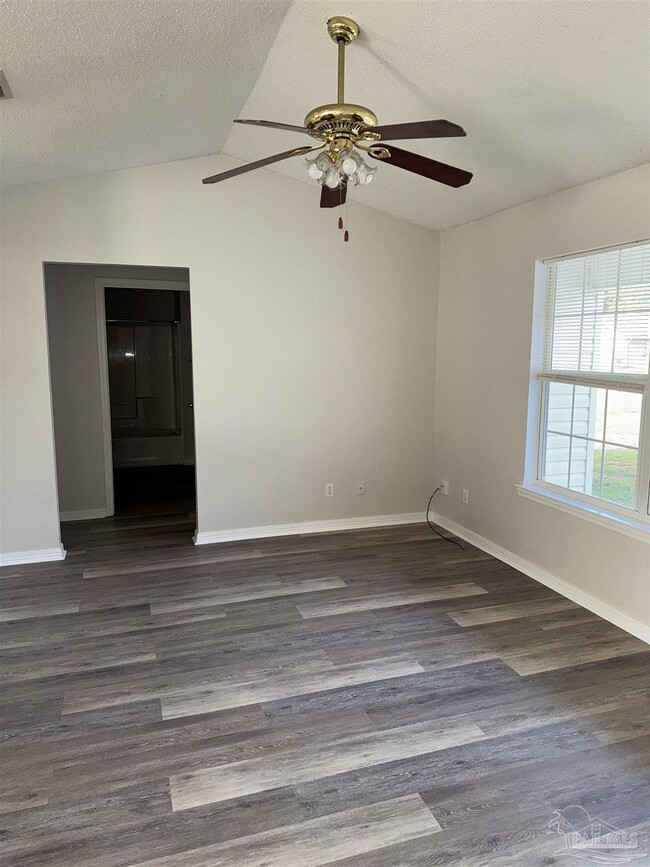7228 Bogey Ln in Milton, FL - Building Photo - Building Photo