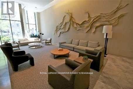 1 Bedford Rd in Toronto, ON - Building Photo - Building Photo