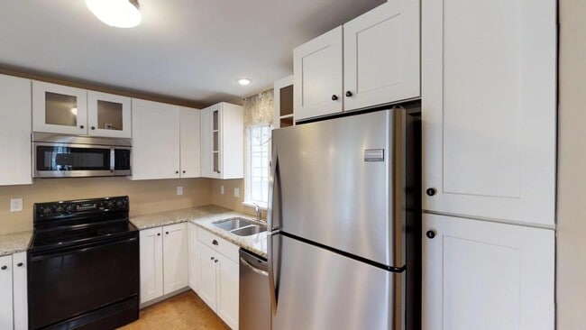 property at 105 E Prospect St