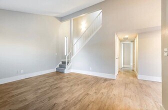 17487 E Temple Dr in Aurora, CO - Building Photo - Building Photo