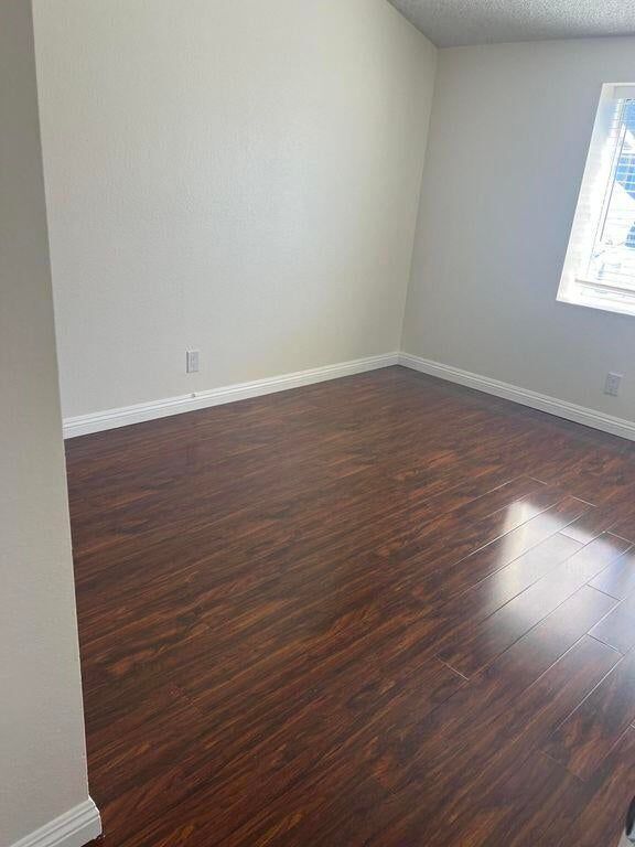 5033 W Ave L-10 in Lancaster, CA - Building Photo - Building Photo