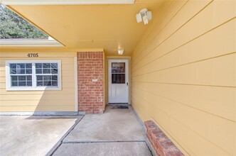 4705 Dogwood Dr in Rosenberg, TX - Building Photo - Building Photo