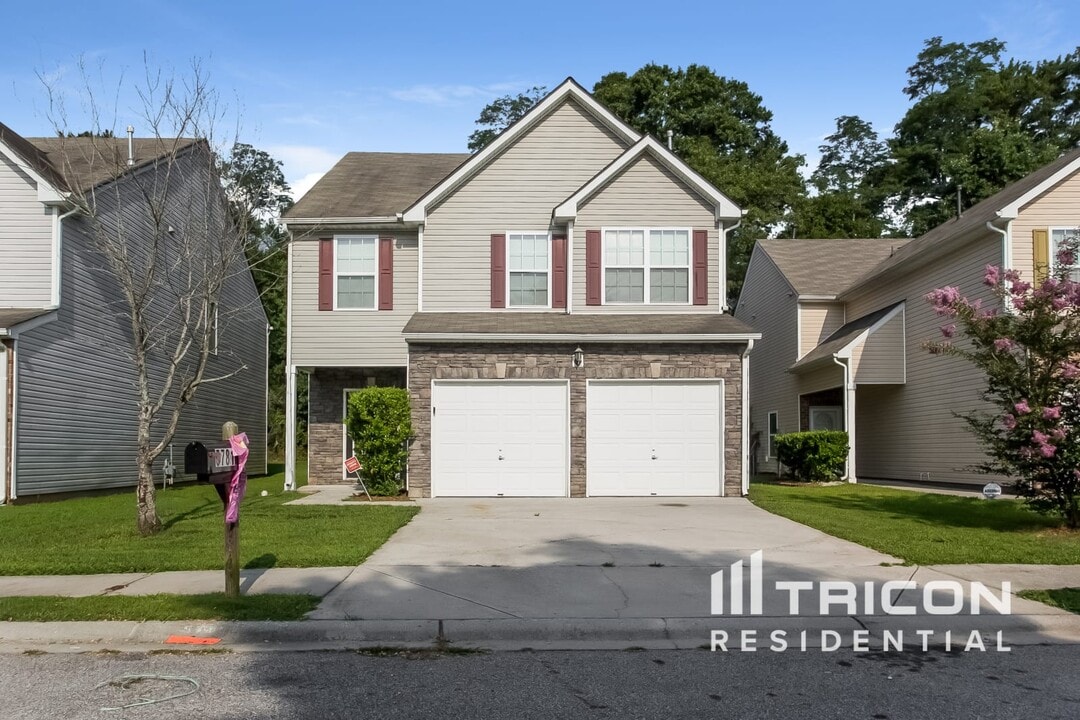 5781 Little River Rd in Atlanta, GA - Building Photo