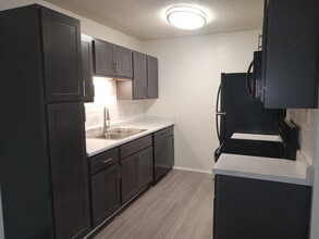 The Woodwinds Apartment Homes in Greenville, SC - Building Photo - Building Photo