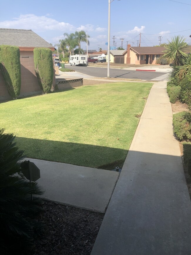 502 E Newfield St in Gardena, CA - Building Photo - Building Photo
