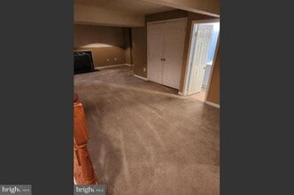 14729 Flower Hill Dr in Centreville, VA - Building Photo - Building Photo