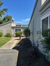 1160 Kenwal Rd in Concord, CA - Building Photo - Building Photo