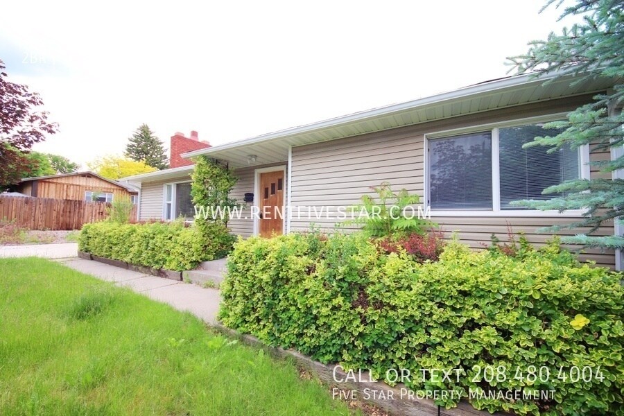 1739 E Center St in Pocatello, ID - Building Photo