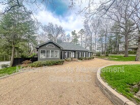 123 N Palisades Dr in Signal Mountain, TN - Building Photo
