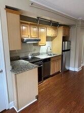 1476 Beacon St, Unit 2 in Brookline, MA - Building Photo - Building Photo