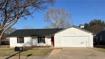 604 Hill Cove in Round Rock, TX - Building Photo