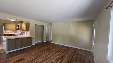 1224 Orchard Way in Chico, CA - Building Photo - Building Photo