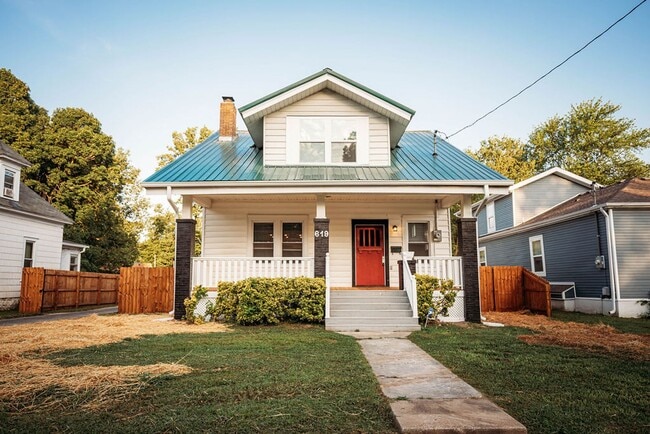 property at 619 S Grant Ave