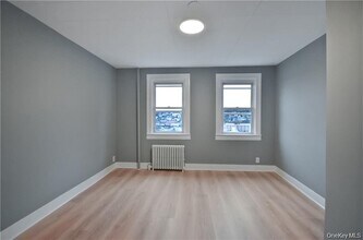 234 Edwards Pl in Yonkers, NY - Building Photo - Building Photo