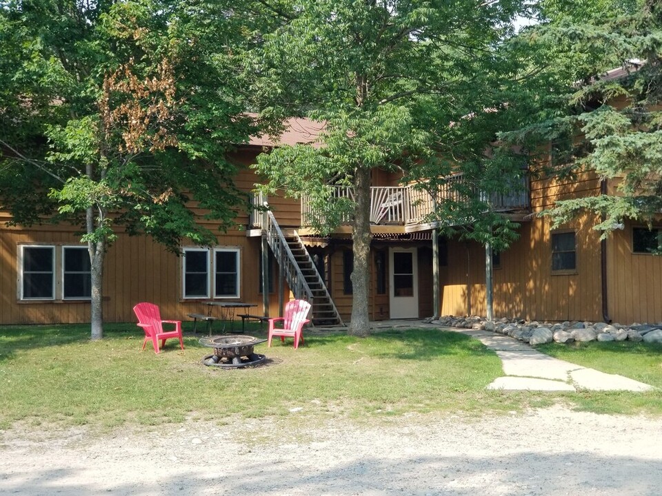 30878 County 91 in Nevis, MN - Building Photo