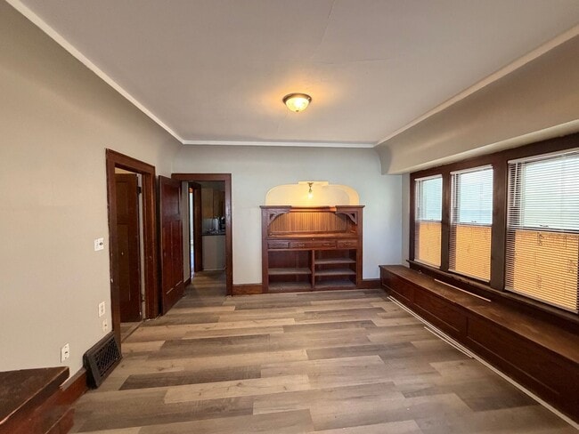 property at 4120 W Burleigh St