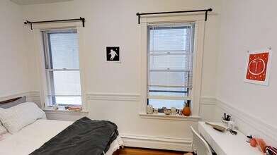 204 Harvard St, Unit 2 in Cambridge, MA - Building Photo - Building Photo