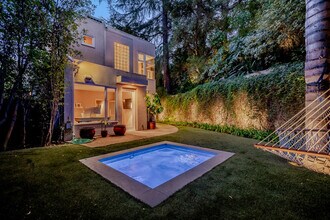 2423 Horse Shoe Canyon Rd in Los Angeles, CA - Building Photo - Building Photo