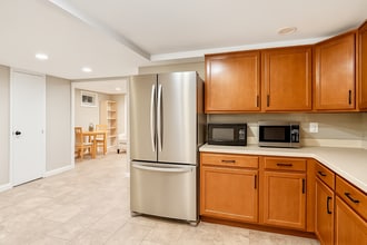 6905 Rhode Island Ave, Unit 6905 Rhode Island Ave. in College Park, MD - Foto de edificio - Building Photo