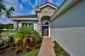 60 Del Palma Dr in Palm Coast, FL - Building Photo - Building Photo