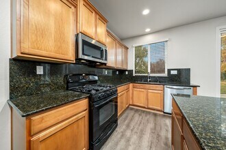 2120 Stansfield Dr in Roseville, CA - Building Photo - Building Photo