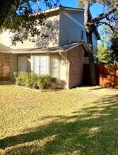 8000 Tuscarora Trl, Unit B in Austin, TX - Building Photo - Building Photo