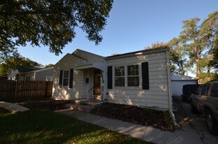 2618 57th St in Des Moines, IA - Building Photo