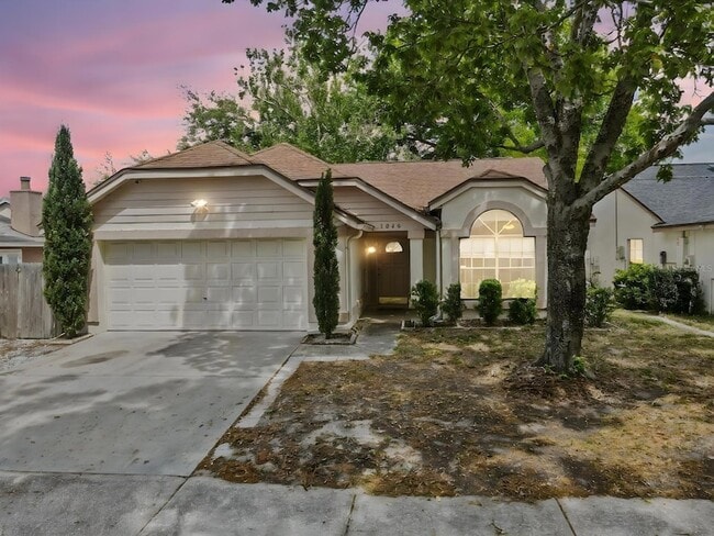 1345 Tindaro Dr