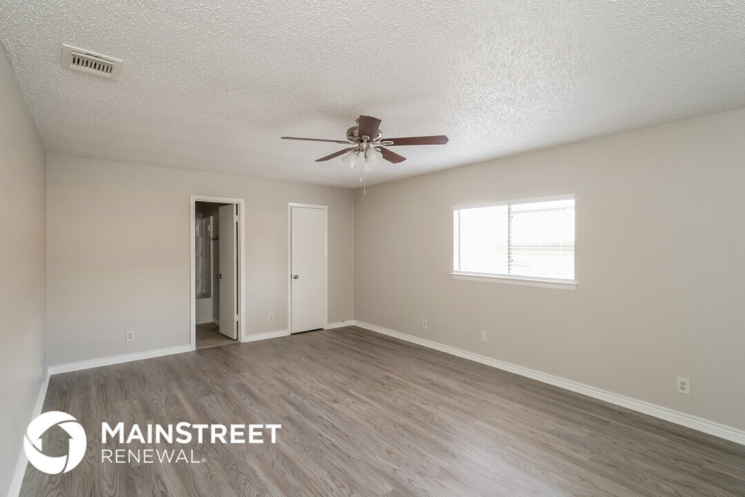 7425 Myrtle Trail in San Antonio, TX - Building Photo