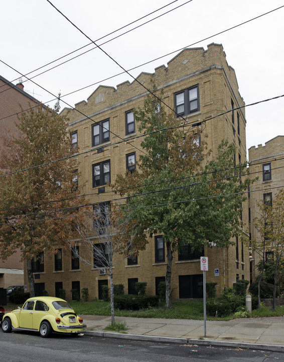 Berry Gardens III & IV in Jersey City, NJ - Building Photo