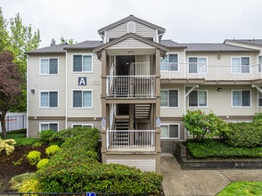 10843 SE 173rd St in Renton, WA - Foto de edificio - Building Photo