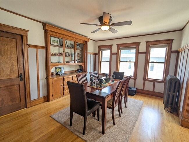 property at 17 Commonwealth Rd