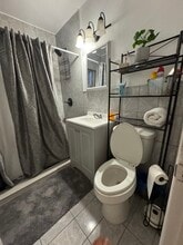 16340 NW 17th Ct in Opa Locka, FL - Foto de edificio - Building Photo