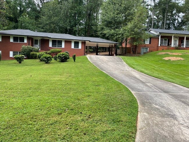2835 Hayden Dr in Atlanta, GA - Building Photo - Building Photo