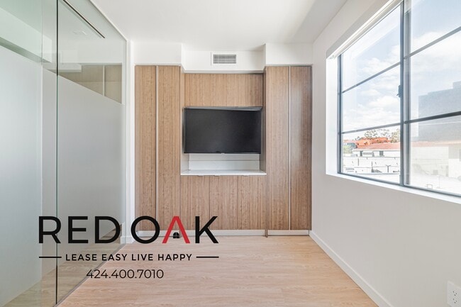 property at 11649 Mayfield Ave