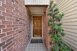650 Westcross St in Houston, TX - Building Photo - Building Photo