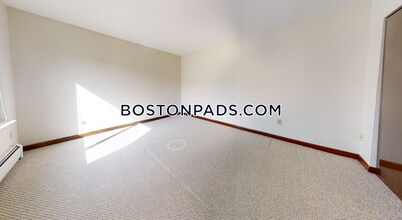 378 Sunderland Rd-Unit -16 in Worcester, MA - Building Photo - Building Photo