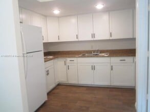 317 SE 10th Ave in Pompano Beach, FL - Building Photo - Building Photo