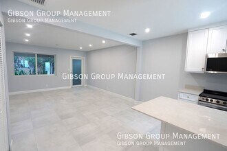 631 NE 17th Way in Fort Lauderdale, FL - Building Photo - Building Photo