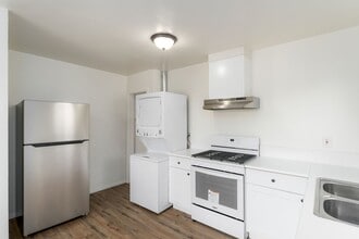 2085 Franklin Ave in San Diego, CA - Building Photo - Building Photo