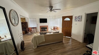 3822 Huron Ave in Culver City, CA - Building Photo - Building Photo