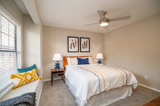 Northpointe Village in Albuquerque, NM - Building Photo - Building Photo
