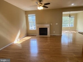 22560 Scattersville Gap Terrace in Ashburn, VA - Building Photo - Building Photo