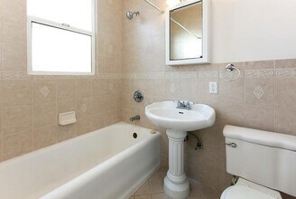 3210 Gough St-Unit -305 in San Francisco, CA - Building Photo - Building Photo