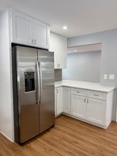 45 West Dr in Bay Shore, NY - Foto de edificio - Building Photo