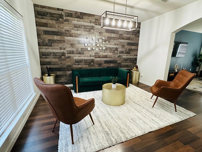 3701 Sandy Brook Dr in Round Rock, TX - Building Photo - Building Photo