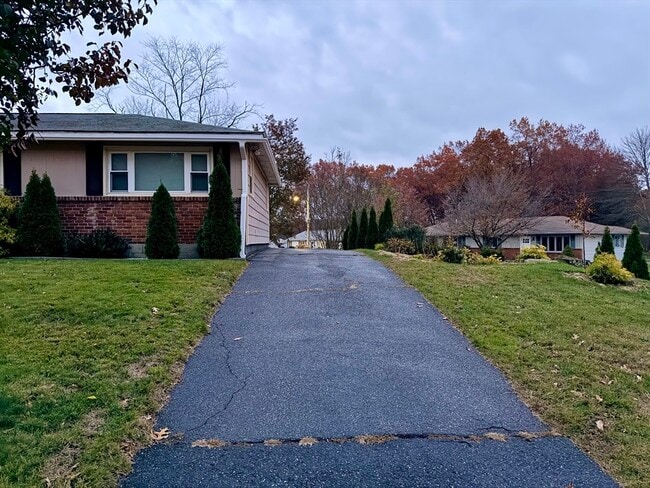 45 Kinglet Dr in Shrewsbury, MA - Building Photo - Building Photo