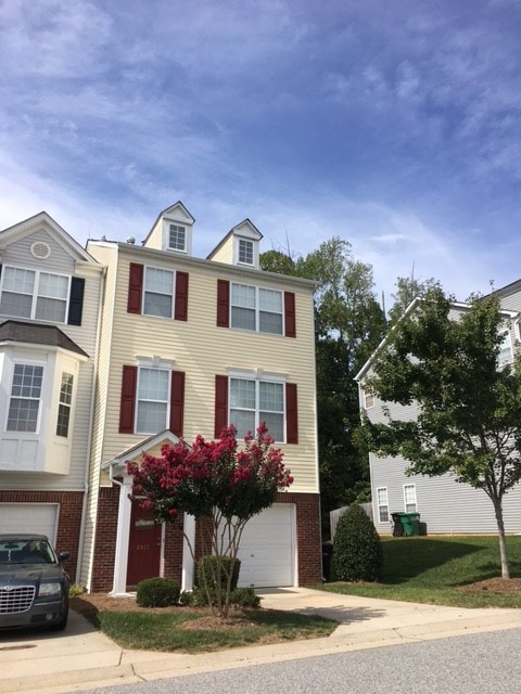 property at 3927 Tarrant Trace Cir