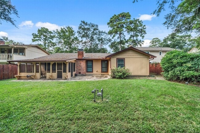 523 S Rivershire Dr in Conroe, TX - Building Photo - Building Photo